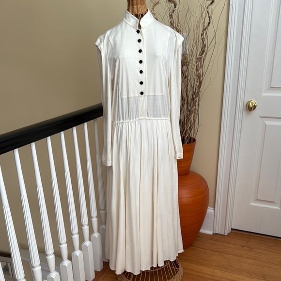 Louis F’eraud made in Germany Elegant cream Button-Up Dress - Picture 1 of 11